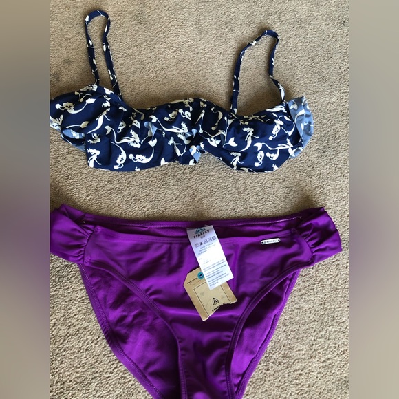 💜SOLD💜Two piece bikini - Picture 1 of 5